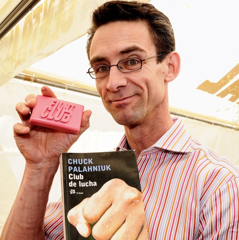 Chuck Palahniuk libros books bibliografía bibliography